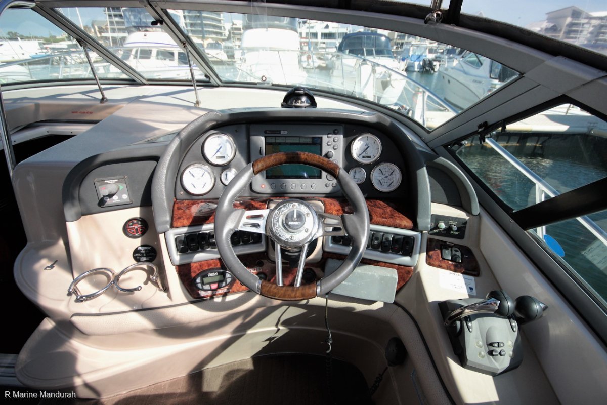 2006 FOUR WINNS VISTA 348 CRUISER