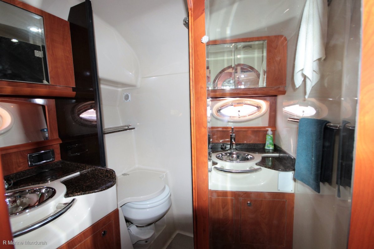 2006 FOUR WINNS VISTA 348 CRUISER