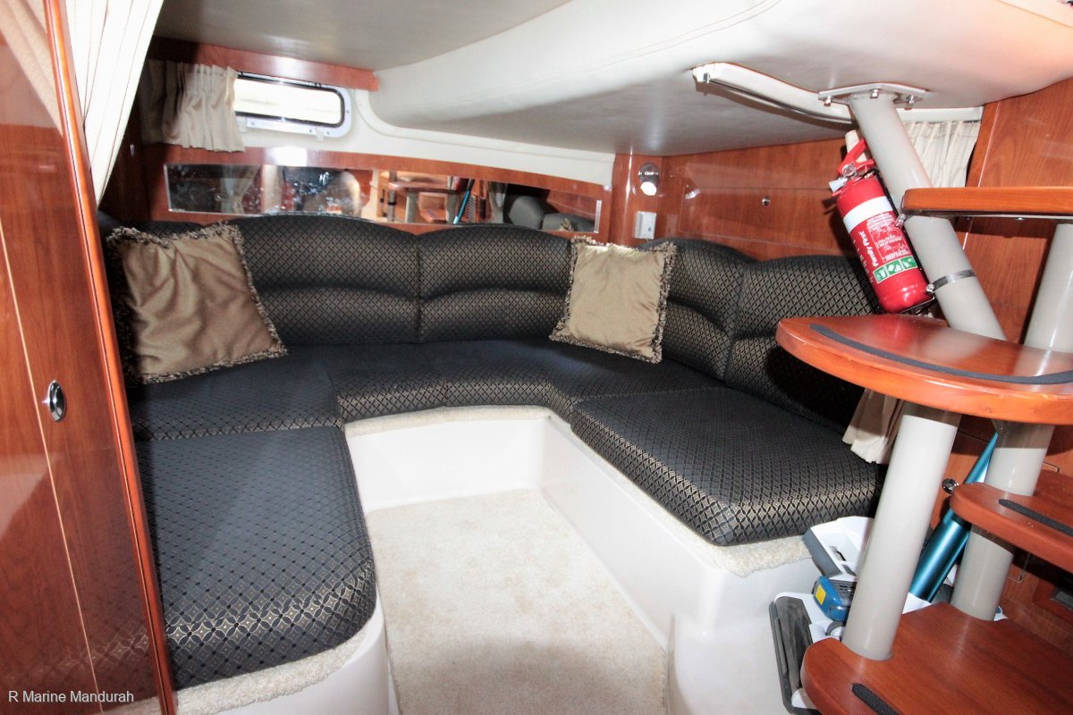 2006 FOUR WINNS 348 VISTA CRUISER