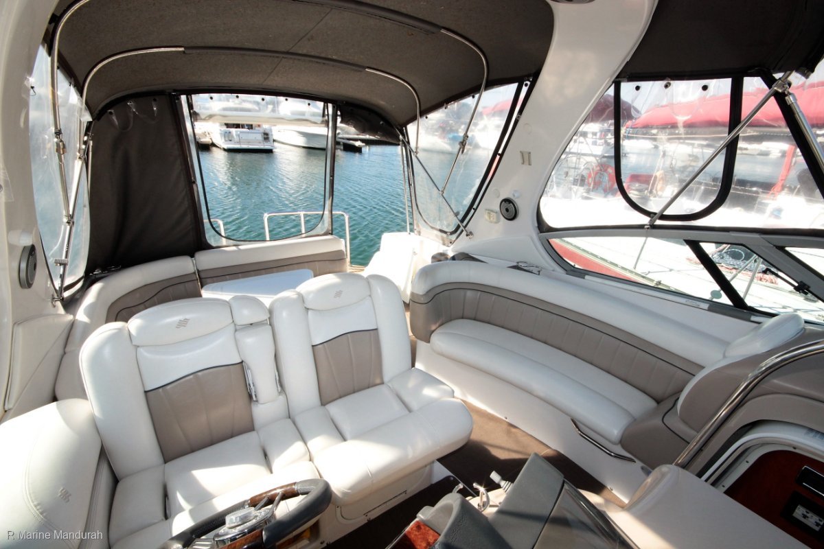 2006 FOUR WINNS 348 VISTA CRUISER