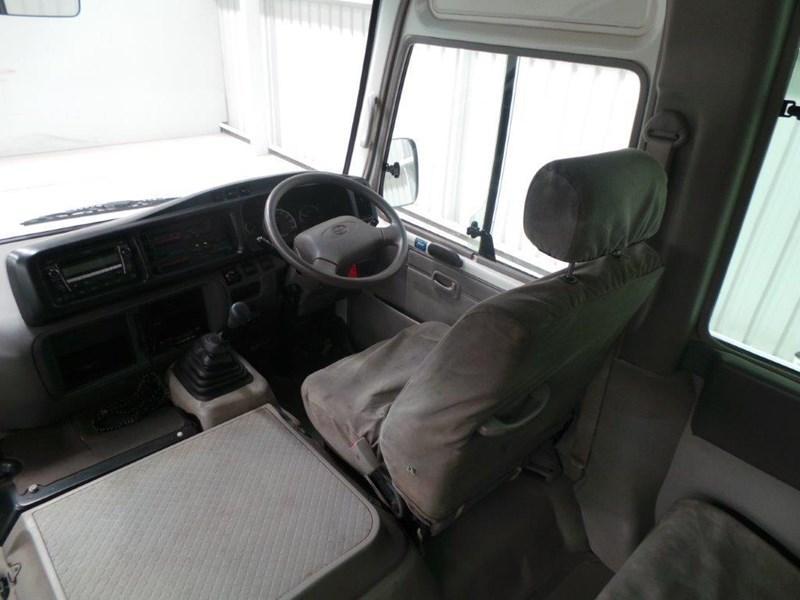 2011 TOYOTA COASTER 50 SERIES BUS