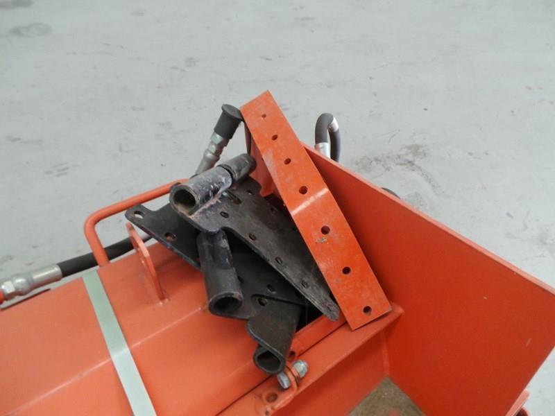 2016 SWENSON HYDRAULIC SPREADER