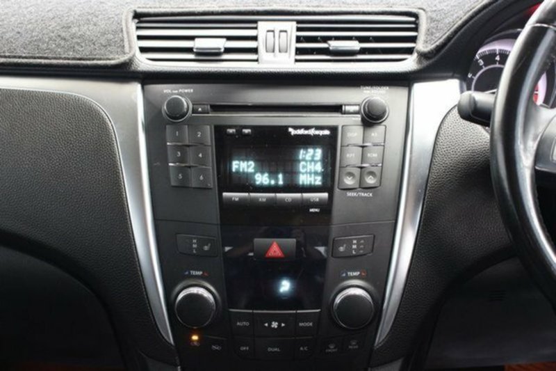 2011 SUZUKI KIZASHI PRESTIGE FR MY11