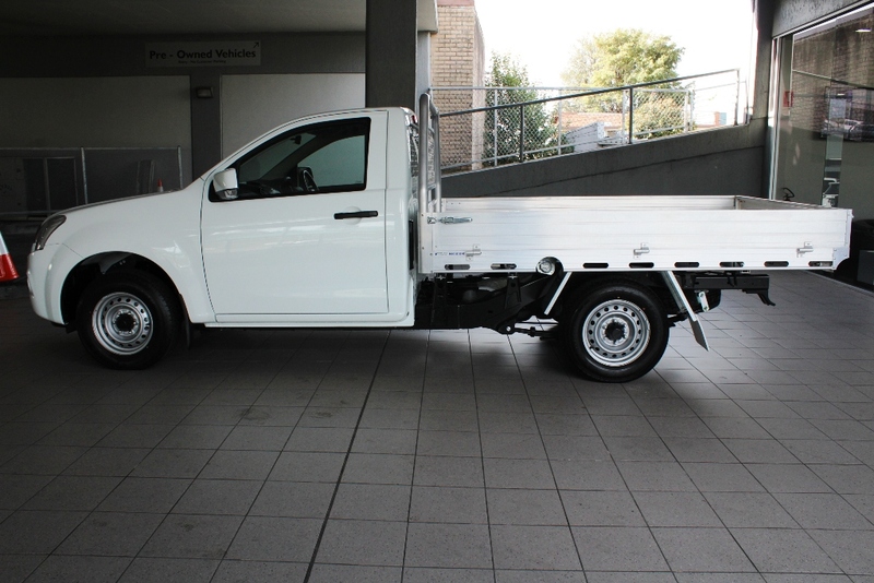 2017 ISUZU D-MAX SX