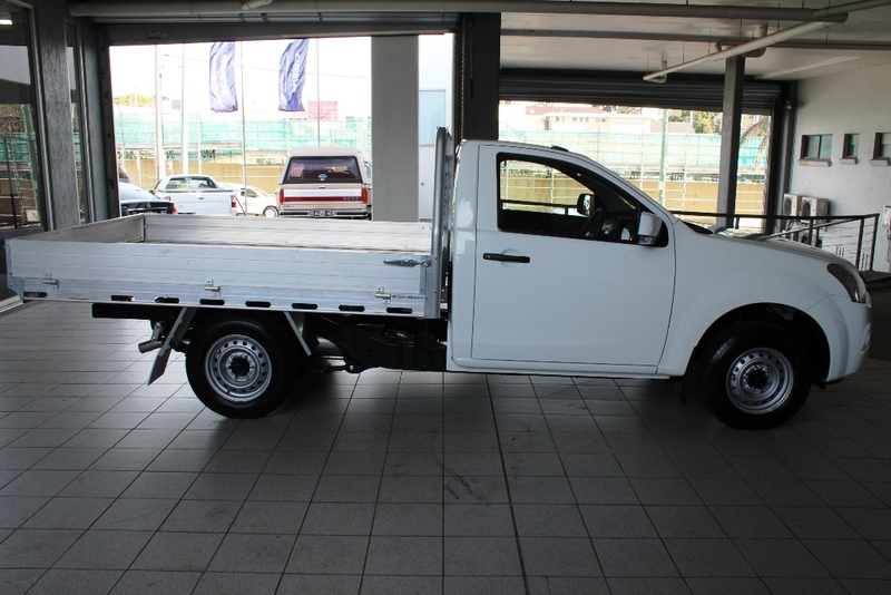 2017 ISUZU D-MAX SX