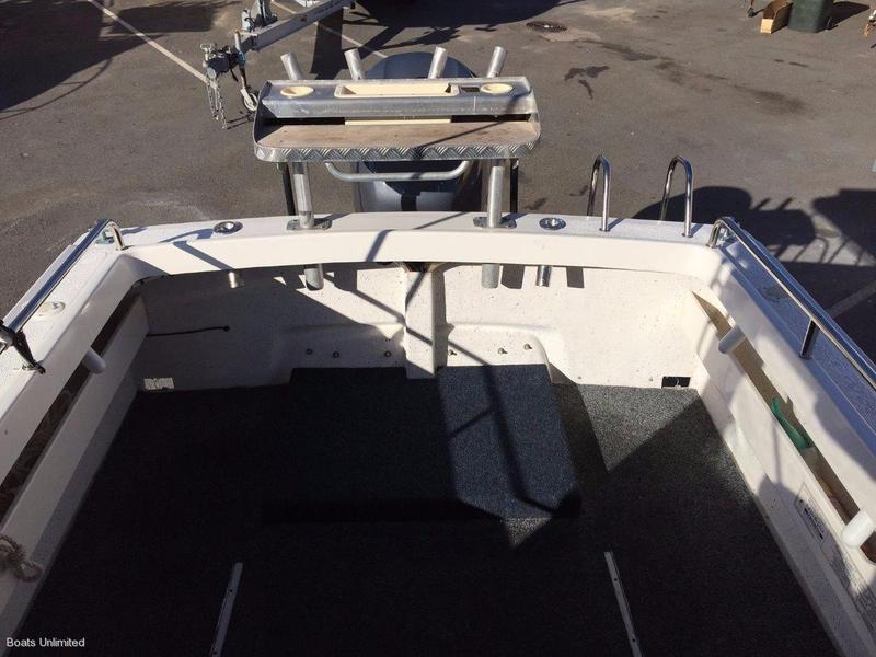 CHIVERS 21'6 SPORTS FISHERMAN BEST RIDING HUGE DECK BTFD3872980
