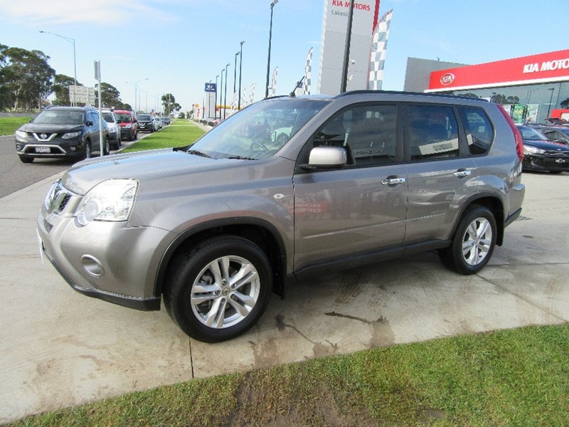 2011 NISSAN X-TRAIL ST T31