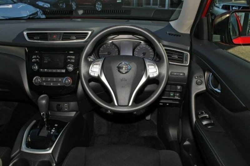 2015 NISSAN X-TRAIL ST (FWD) T32