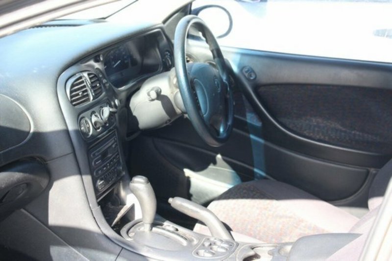 2002 HOLDEN COMMODORE EXECUTIVE VXII