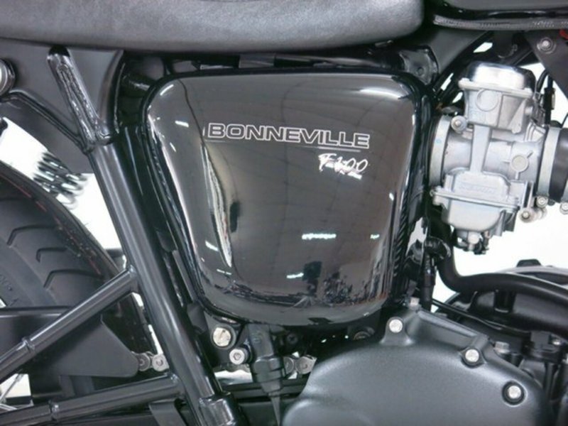 2013 TRIUMPH Bonneville T100