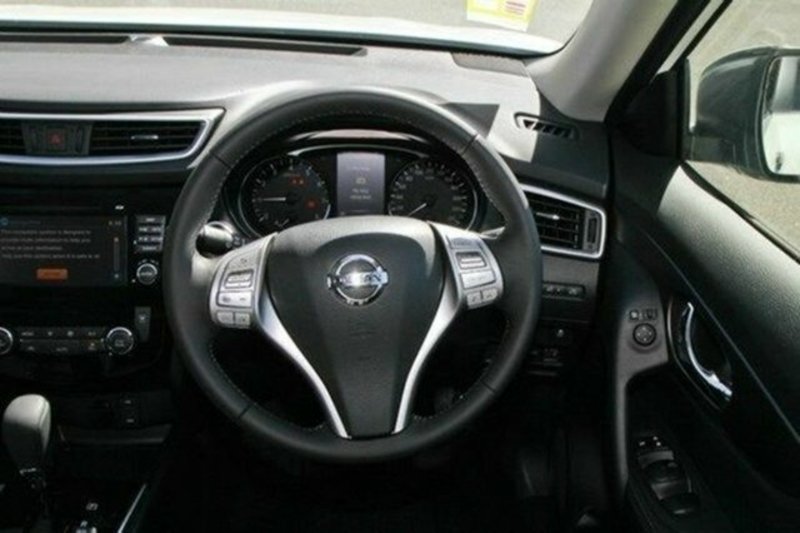 2015 NISSAN X-TRAIL ST-L (FWD) T32