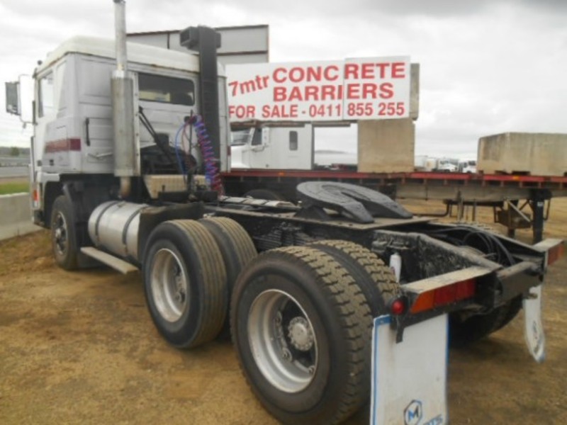 1986 VOLVO F10 F10 Truck