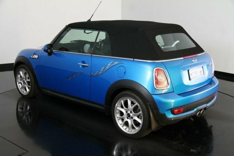 2010 MINI Cabrio Cooper S Chilli Steptronic R57 MY10