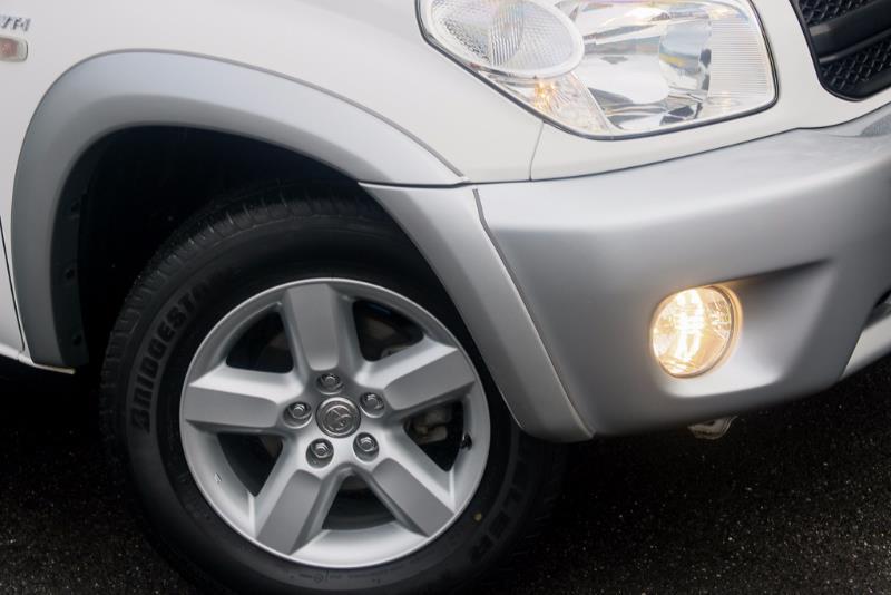 2005 TOYOTA RAV4 Cruiser ACA22R