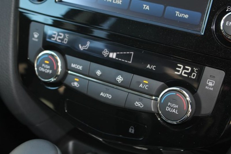 2015 NISSAN QASHQAI TL J11