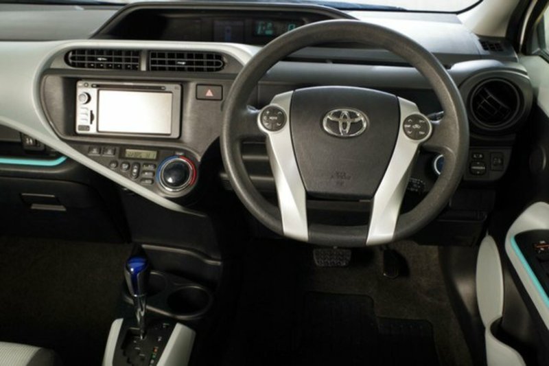 2012 TOYOTA PRIUS-C HYBRID NHP10R