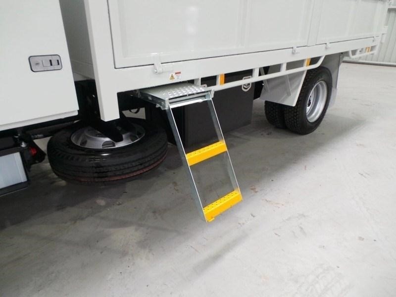 2017 FUSO Canter 918 Canter 918 Truck