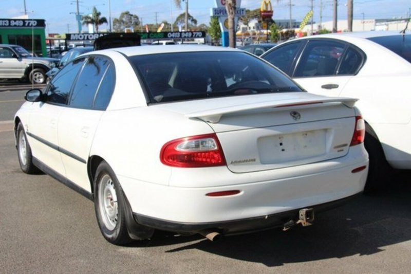 2002 HOLDEN COMMODORE EXECUTIVE VXII