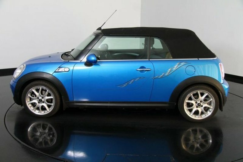 2010 MINI Cabrio Cooper S Chilli Steptronic R57 MY10