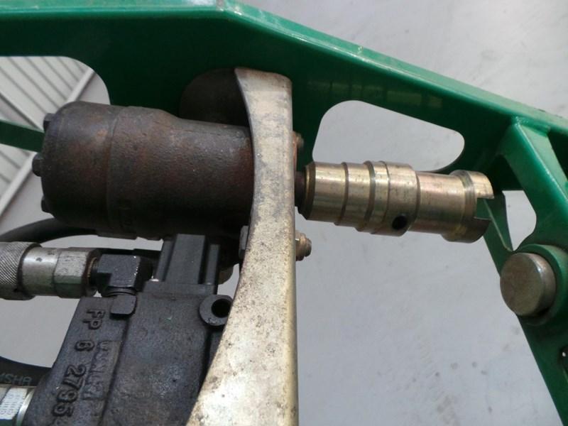 RED ROO POST HOLE DIGGER JTFD3907160 JUST HEAVY EQUIPMENT