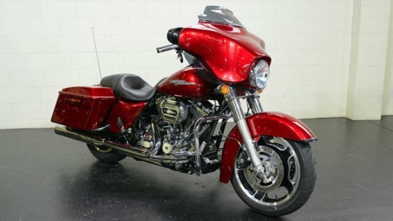 2012 HARLEY-DAVIDSON 1700CC FLHX STREET GLIDE MY12