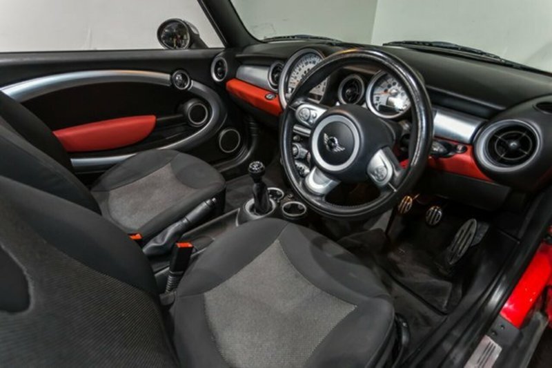 2010 MINI COOPER CABRIO R57 MY11