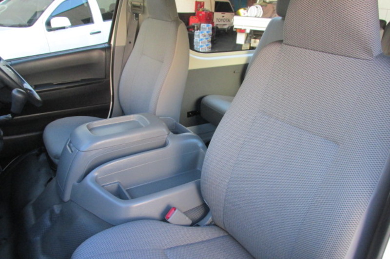 2009 TOYOTA HIACE COMMUTER KDH223R MY07 UPGRADE