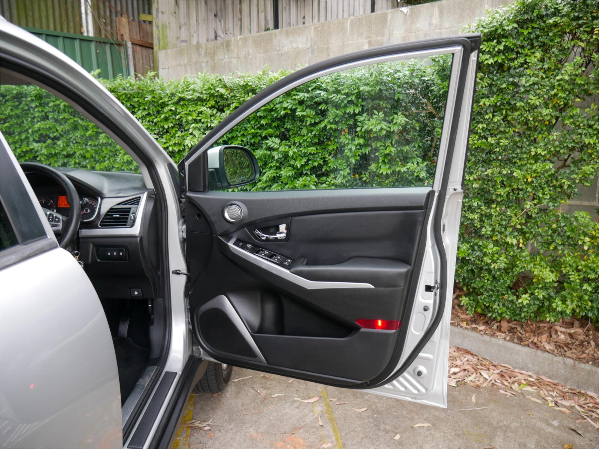 2014 SSANGYONG KORANDO C200 MY14 SX 6 SP AUTOMATIC 4D WAGON
