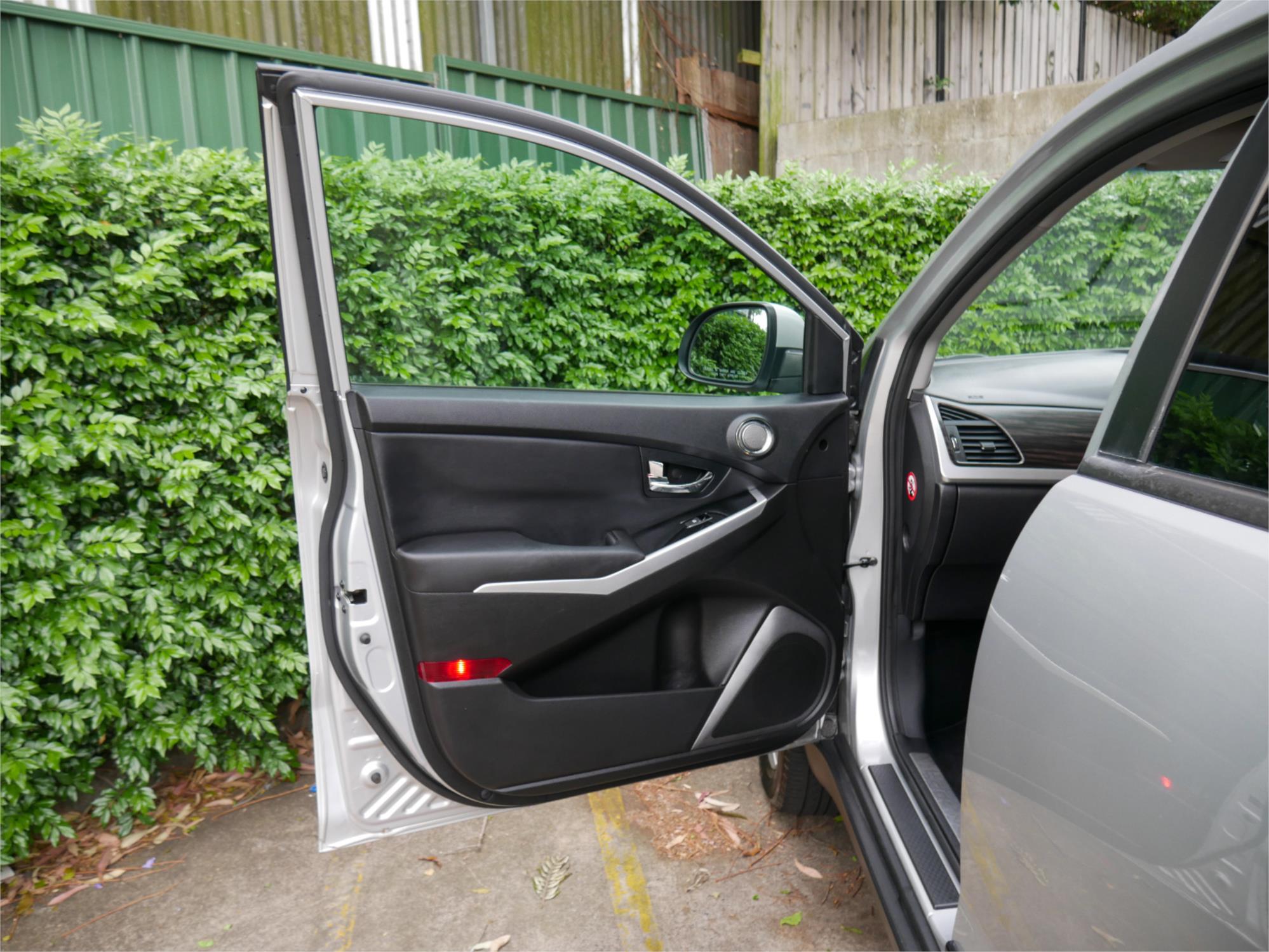 2014 SSANGYONG KORANDO C200 MY14 SX 6 SP AUTOMATIC 4D WAGON