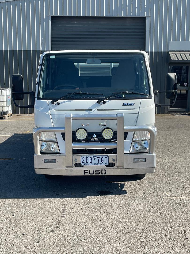2018 FUSO CANTER 515 DC TRAYTOP WITH DROPSIDES AND REAR HURDLE