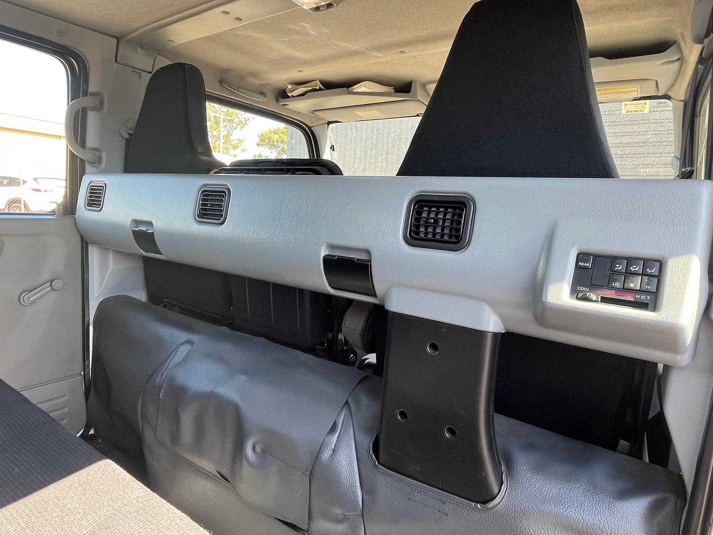 2018 FUSO CANTER 515 DC TRAYTOP WITH DROPSIDES AND REAR HURDLE