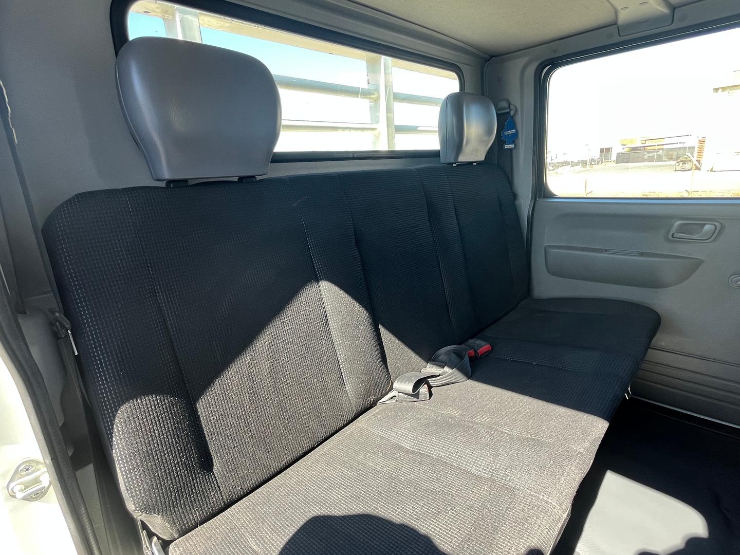 2018 FUSO CANTER 515 DC TRAYTOP WITH DROPSIDES AND REAR HURDLE