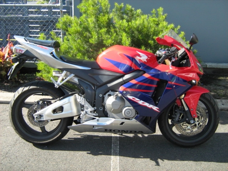 2005 HONDA CBR 600RR 5 BU00189 JBWD3149763 JUST BIKES