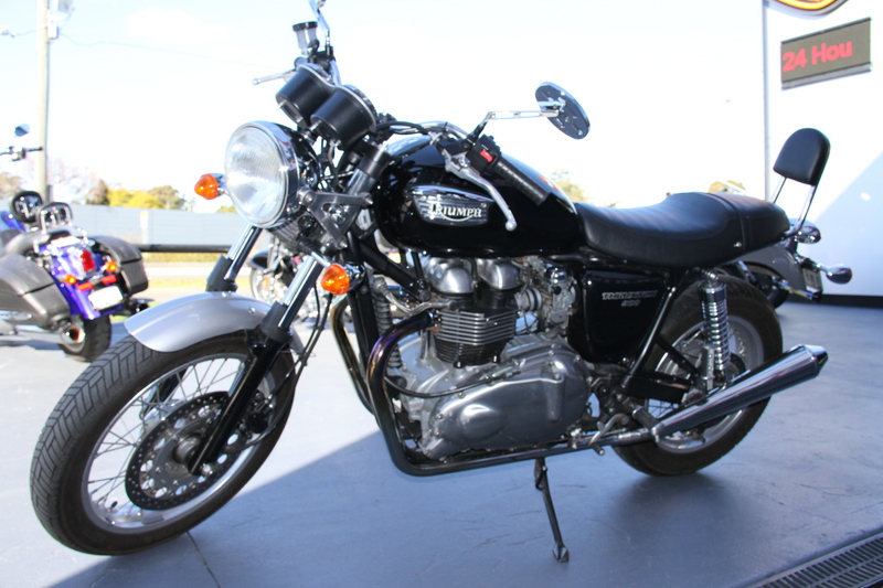 2006 TRIUMPH THRUXTON 900 MY05 #400
