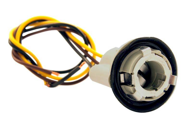 GLOBE HOLDER COMMODORE STOP/TAIL BA15D BASE GLOBE JCFD3717165 JUST