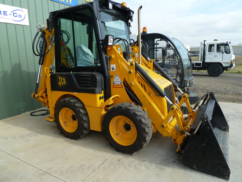 2012 JCB 1CX 103 JHMD3270584 JUST HEAVY EQUIPMENT