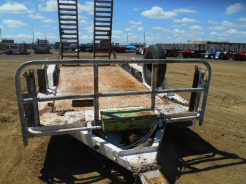 1983 Custom TagPlant(with ramps) Pig Trailer