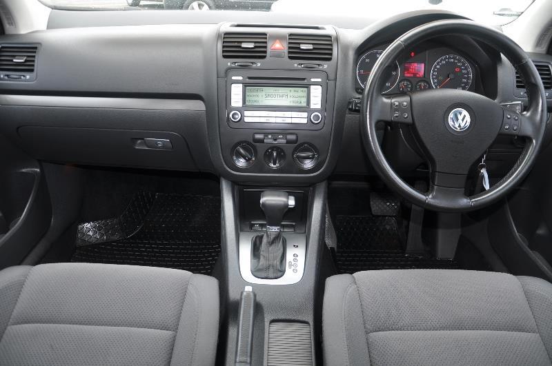 2006 VOLKSWAGEN GOLF Comfortline V