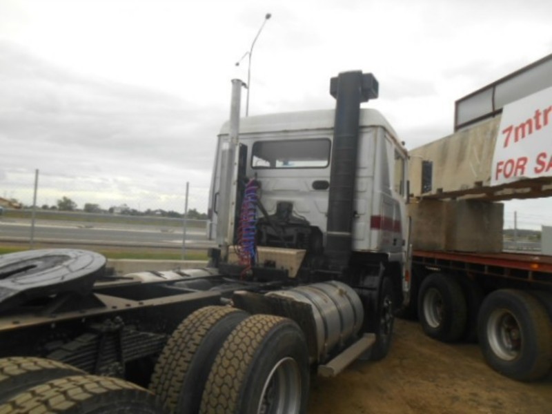 1986 VOLVO F10 F10 Truck