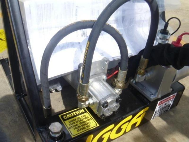 2011 DIGGA ONE MAN POST HOLE DIGGER JTFD3645760 JUST HEAVY EQUIPMENT