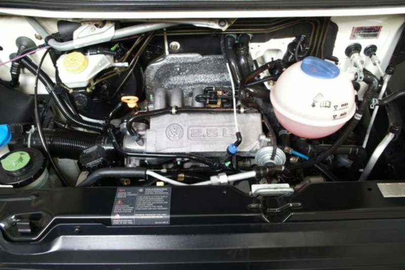 2003 VOLKSWAGEN TRANSPORTER (SWB) T4