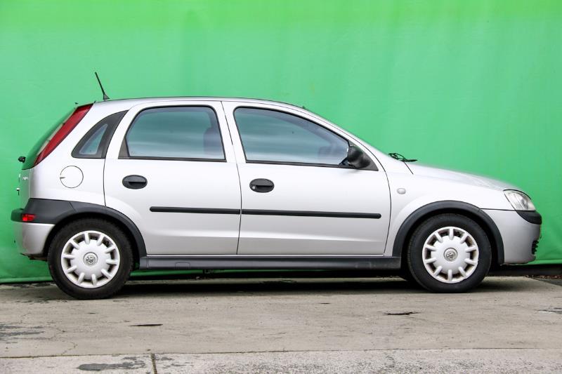 2002 HOLDEN BARINA XC