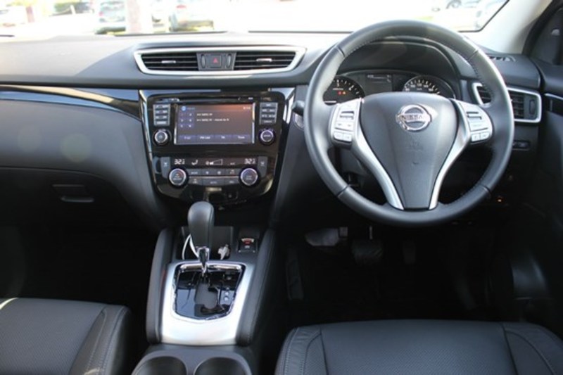 2015 NISSAN QASHQAI TL J11