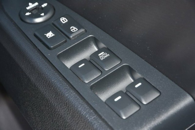 2012 KIA SPORTAGE Si (FWD) SL MY12