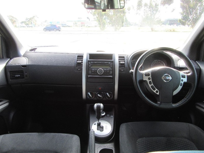 2011 NISSAN X-TRAIL ST T31