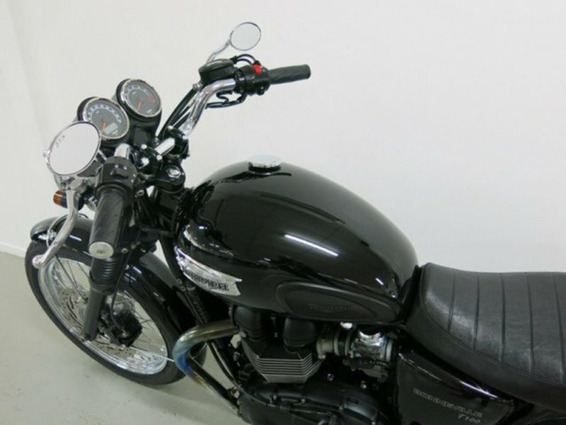 2013 TRIUMPH Bonneville T100