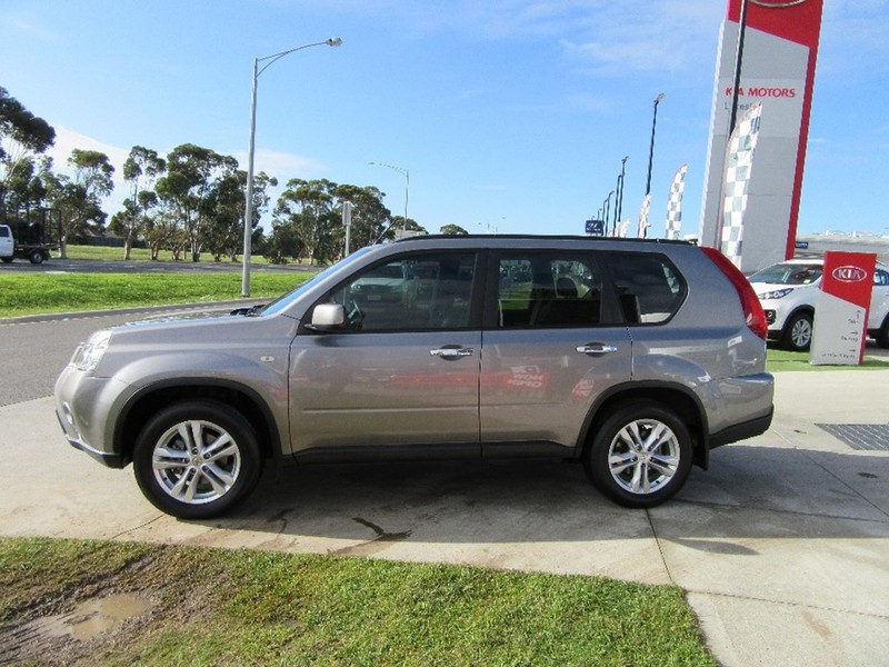 2011 NISSAN X-TRAIL ST T31
