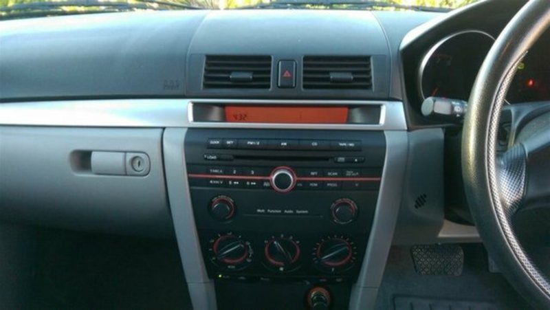 2004 MAZDA MAZDA3 NEO BK