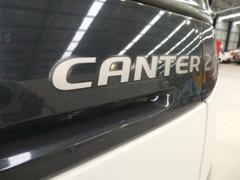 2009 FUSO CANTER PANTECH
