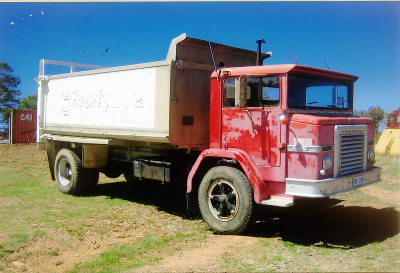 1971 INTERNATIONAL ACCO C1800 TIPPER JTM3545676 JUST TRUCKS